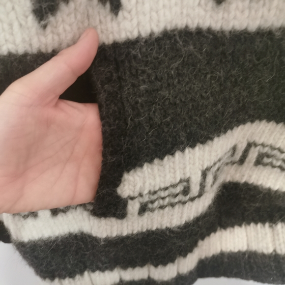 COMPANY OF ADVENTURERS | Cowichan style alpaca wool zip sweater size M - Picture 5 of 6